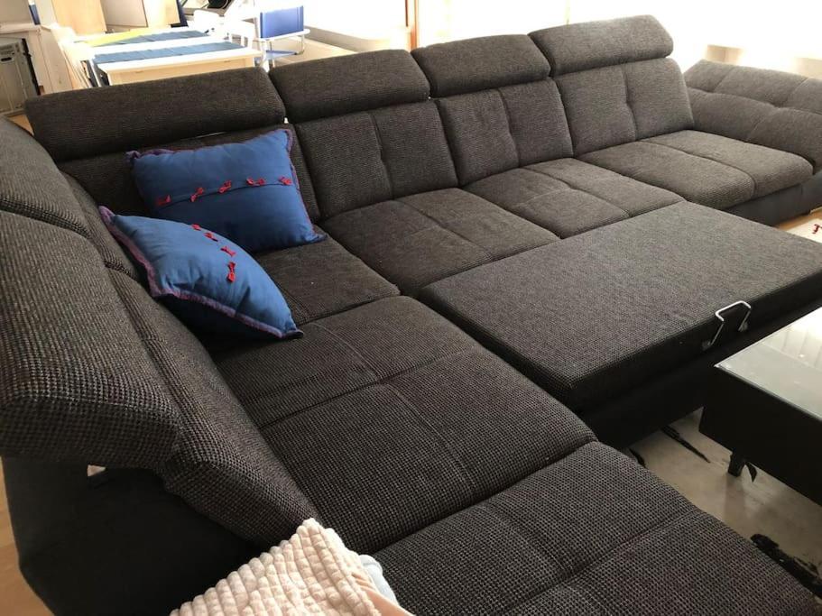 Grosse, Helle Fuer Bis Zu 6 Personen Apartment